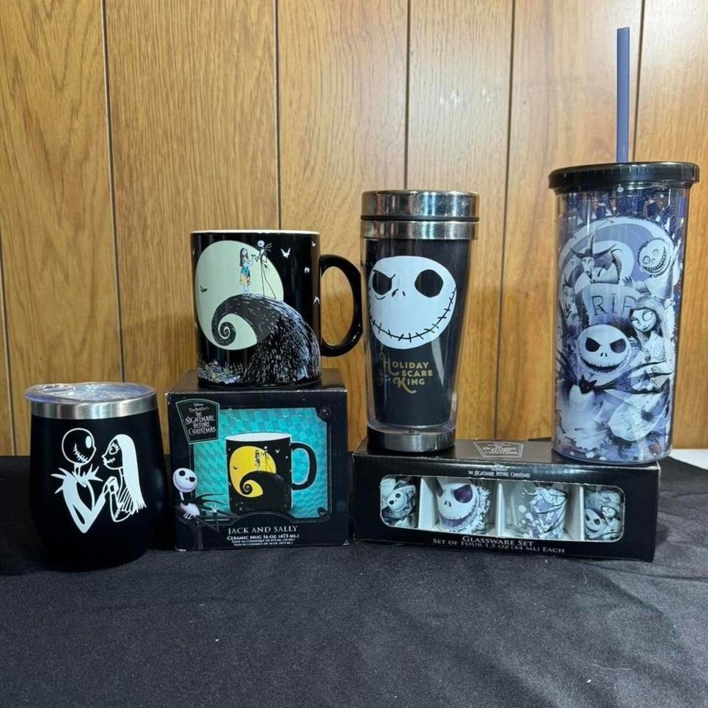 Nightmare Before Christmas Drinkware  set - 2‎ mugs, 2 tumblers, 4 shot glasses